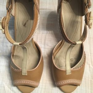 Tan and Pink Leather Open Toe Shoe
